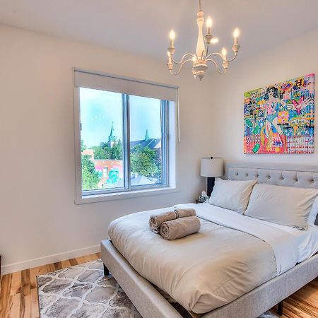 Charm & Luxury Vacation Headquarters To Downtown! Apartment Montreal Luaran gambar