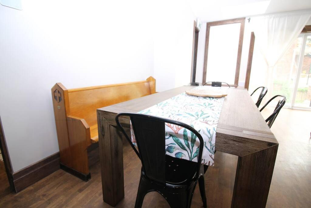 Charm & Luxury Vacation Headquarters To Downtown! Apartment Montreal Luaran gambar