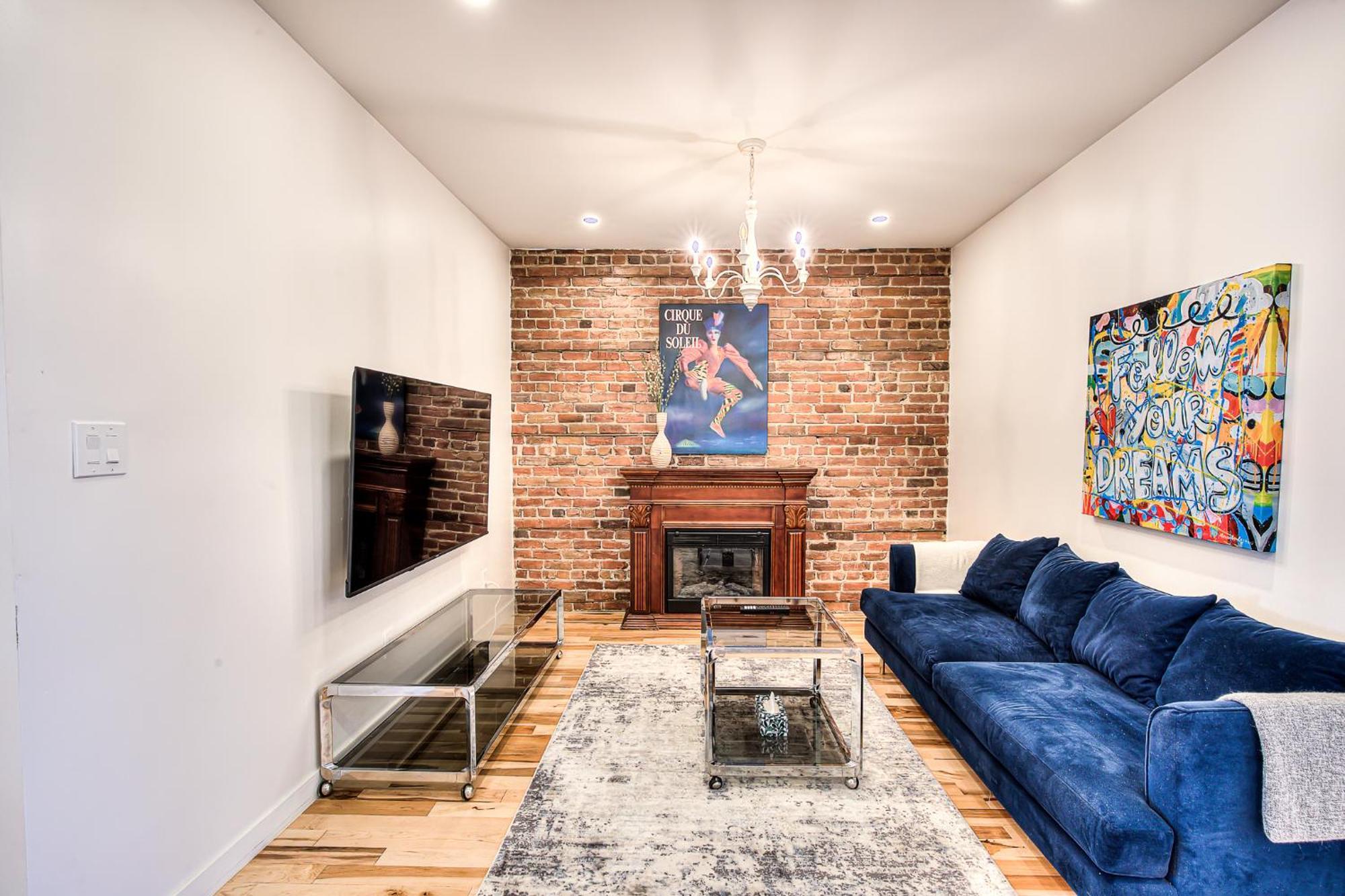 Charm & Luxury Vacation Headquarters To Downtown! Apartment Montreal Luaran gambar
