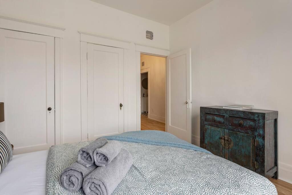 Charm & Luxury Vacation Headquarters To Downtown! Apartment Montreal Luaran gambar