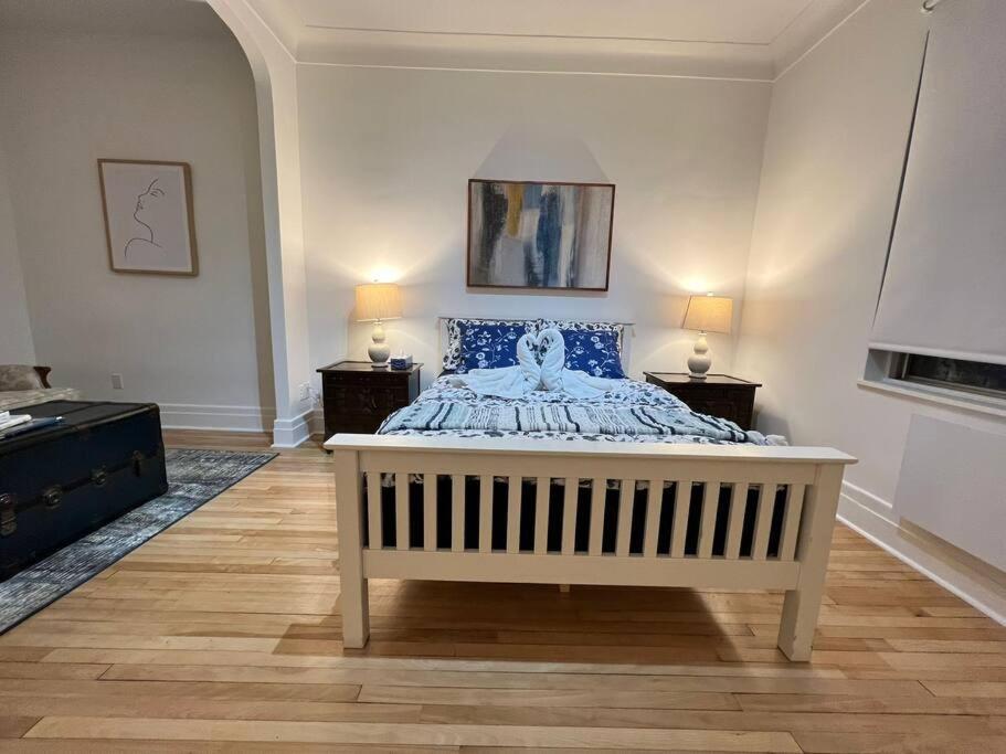 Charm & Luxury Vacation Headquarters To Downtown! Apartment Montreal Luaran gambar